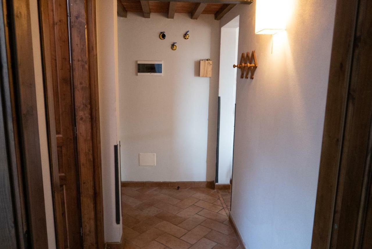 דירות Castelnuovo D'elsa La Casa Di Paolo Sulla Via Francigena מראה חיצוני תמונה
